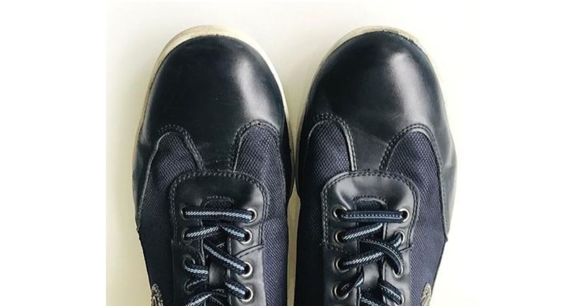 Oprava odřených a ošoupaných tenisek námořnicky modrý krém na opravu bot shoe cream 117 navy blue